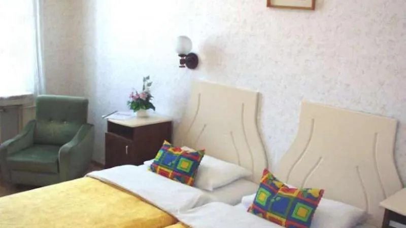 Delibab City Hotel بودابست 3*,  المجر